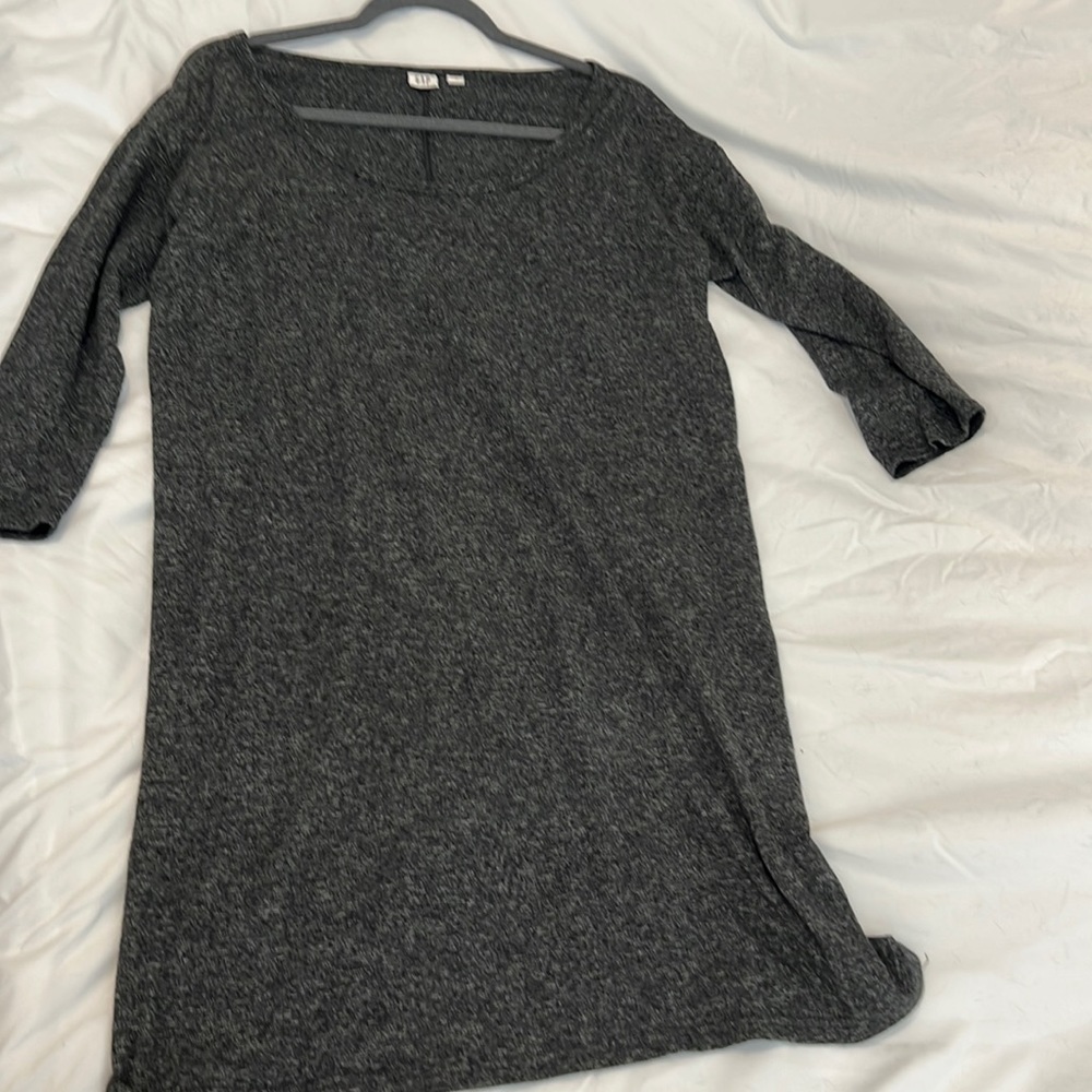 Heather Grey sweater dress with 3/4 sleeves. GAP size M